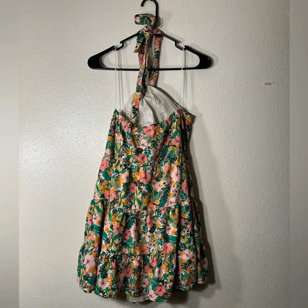 Copper Key Floral Printed
Tiered Halter Dress | Dillard's size Large - Picture 8 of 13